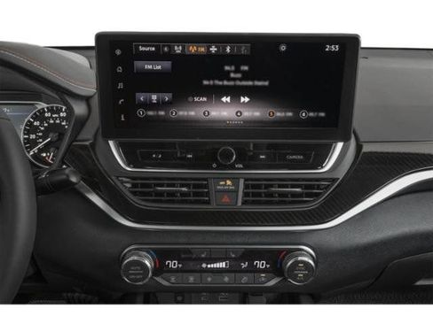 Used 2025 Nissan Altima 2.5 SR FWD image 12
