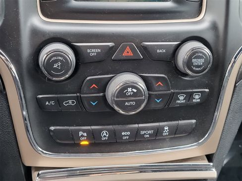 Used 2017 Jeep Grand Cherokee Laredo w/ Quick Order Package 23E image 22