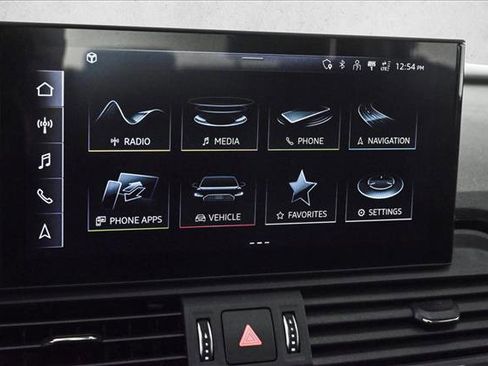 Used 2021 Audi Q5 e Premium Plus image 15