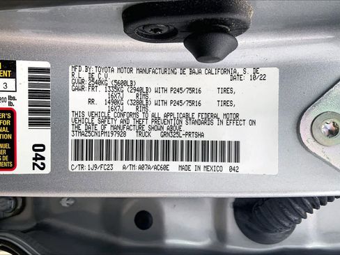 Used 2023 Toyota Tacoma SR5 RWD image 33