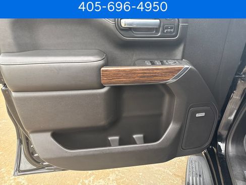 Used 2021 Chevrolet Silverado 1500 High Country w/ Technology Package AWD/4WD image 11