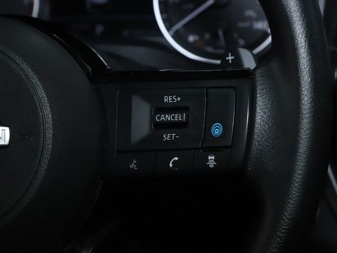 Certified 2022 Nissan Rogue SV FWD image 22