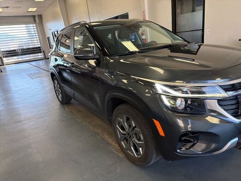Used 2024 Kia Seltos S image 5