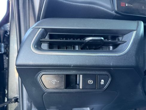 Used 2025 Kia K4 EX FWD image 18