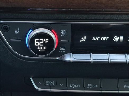 Used 2023 Audi Q5 2.0T Premium Plus w/ Premium Plus Package image 19