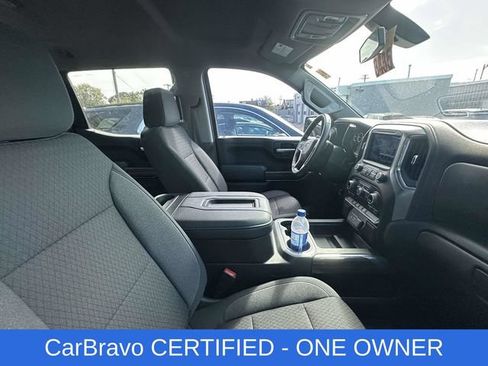 Used 2022 Chevrolet Silverado 1500 LT Trail Boss AWD/4WD image 2