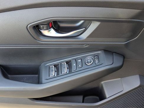 Certified 2024 Honda Accord LX image 5