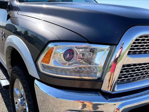 Used 2018 RAM 2500 Laramie AWD/4WD image 36