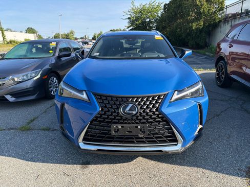Used 2024 Lexus UX 250h AWD w/ Premium Package image 5