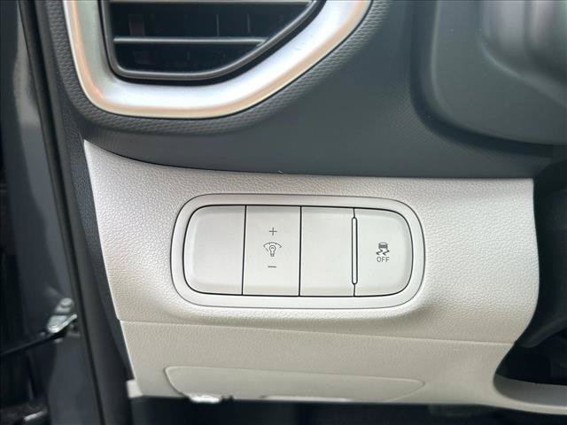 Used 2026 Hyundai Venue SEL FWD image 11
