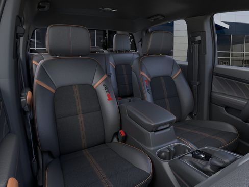 New 2025 GMC Canyon AT4 w/ Nightfall Edition image 40