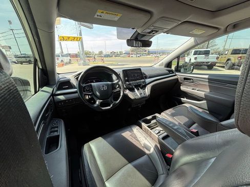 Used 2018 Honda Odyssey EX-L image 11