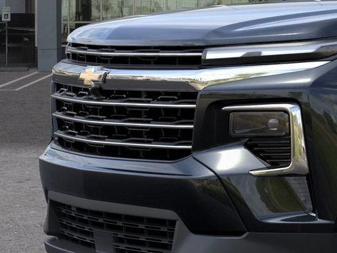New 2027 Chevrolet Traverse LT w/ Driver Confidence Package FWD image 13
