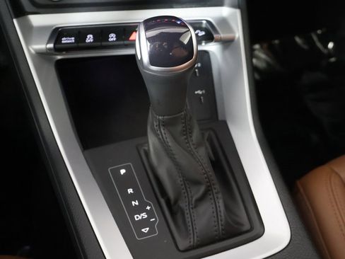 Used 2023 Audi Q3 2.0T Premium w/ Convenience Package image 52