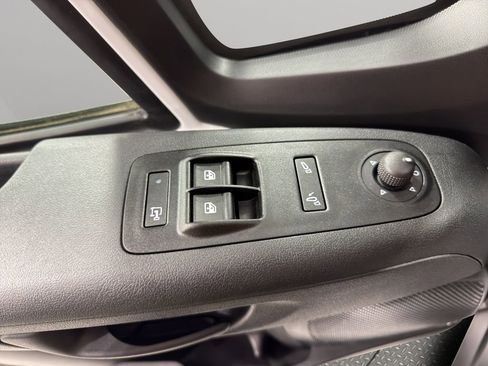 Used 2025 RAM ProMaster 2500 w/ Convenience Group FWD image 20