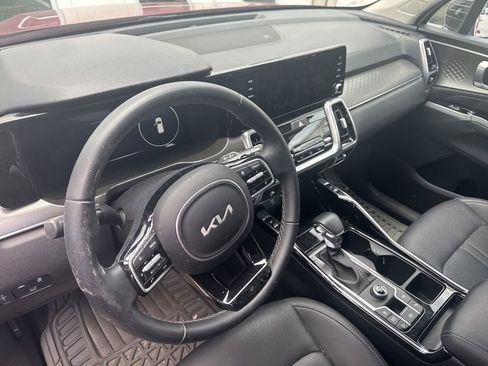 Used 2023 Kia Sorento SX FWD image 6