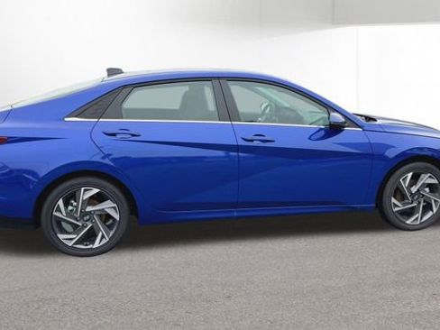 New 2026 Hyundai Elantra Limited image 10