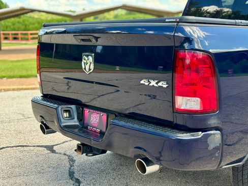 Used 2014 RAM 1500 Express AWD/4WD image 9