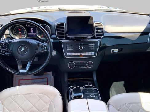 Used 2018 Mercedes-Benz GLS 550 4MATIC image 15