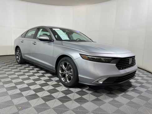 Certified 2024 Honda Accord EX image 6