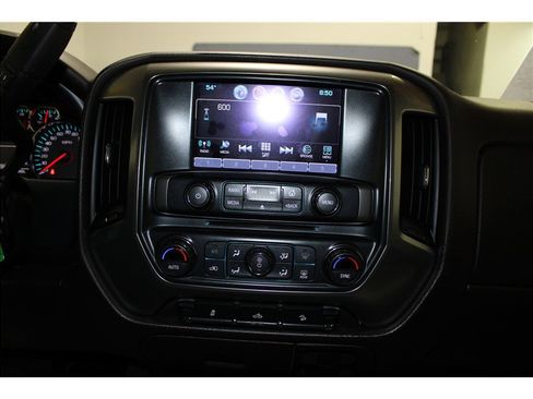 Used 2018 Chevrolet Silverado 1500 LT w/ All Star Edition image 33