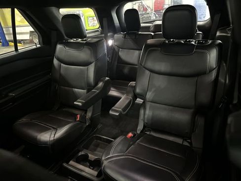 Used 2020 Ford Explorer ST w/ Premium Technology Package AWD/4WD image 29