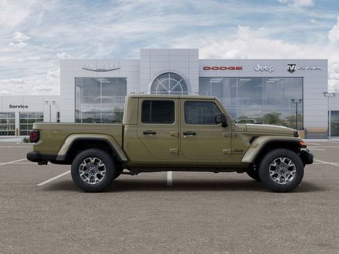 New 2026 Jeep Gladiator Sport image 21