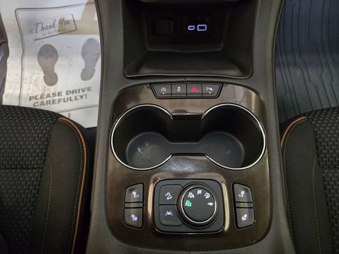 Used 2022 GMC Acadia AT4 w/ Trailering Package AWD/4WD image 23