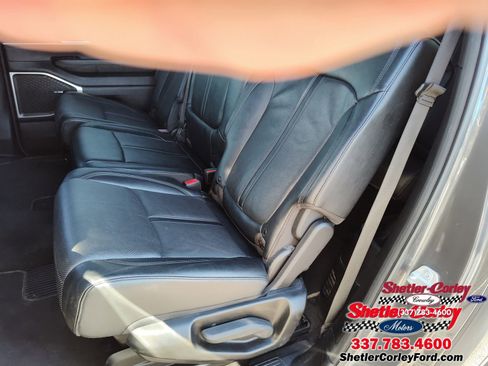 Used 2024 Jeep Wagoneer L Series II w/ Flexible Seating Group AWD/4WD image 27