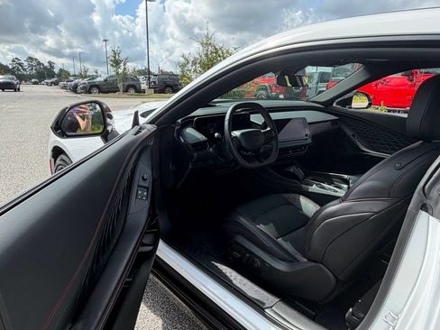 Used 2024 Dodge Charger Daytona R/T w/ Plus Group AWD/4WD image 12