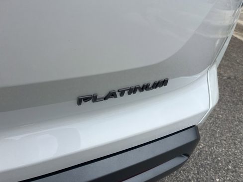 New 2026 Nissan Pathfinder Platinum image 26