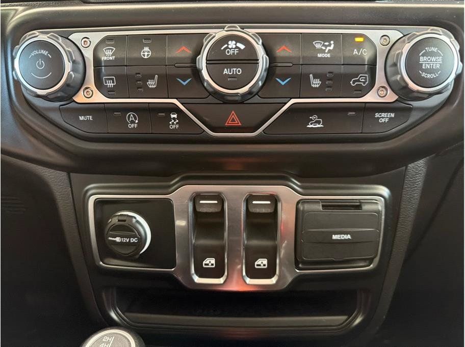 Used 2021 Jeep Wrangler Sport AWD/4WD image 20