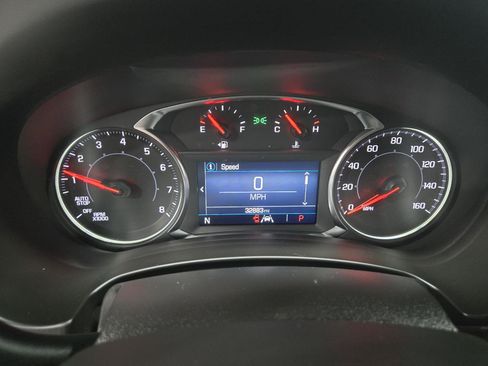 Certified 2024 GMC Terrain SLE w/ Driver Convenience Package image 15