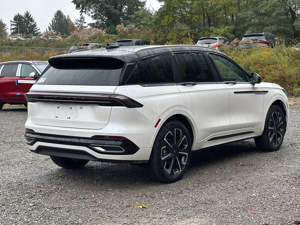 New 2026 Lincoln Nautilus Reserve AWD/4WD image 35