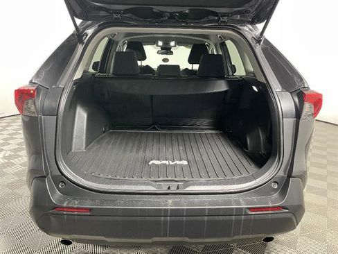 Certified 2022 Toyota RAV4 LE image 22