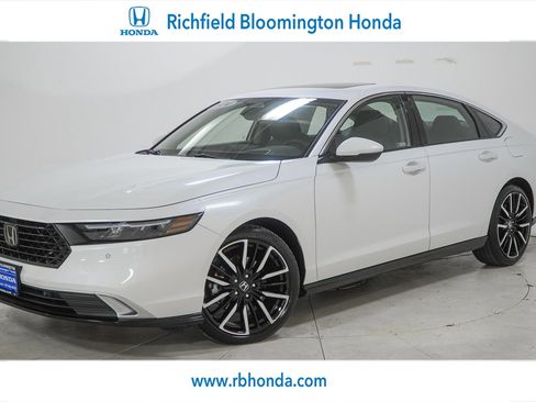 Certified 2024 Honda Accord Touring image 1