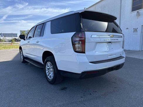 Used 2024 Chevrolet Suburban LT image 4