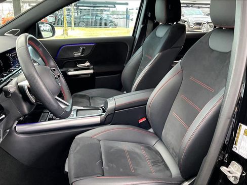 Used 2025 Mercedes-Benz GLA 250 GLA 250 image 8