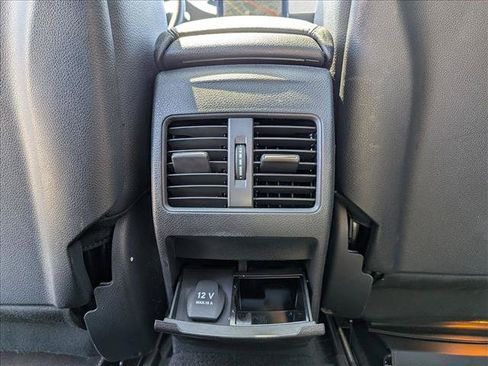 Certified 2018 Mercedes-Benz GLA 250 4MATIC image 17