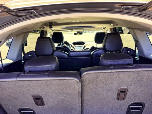 Used 2020 Acura MDX SH-AWD image 11