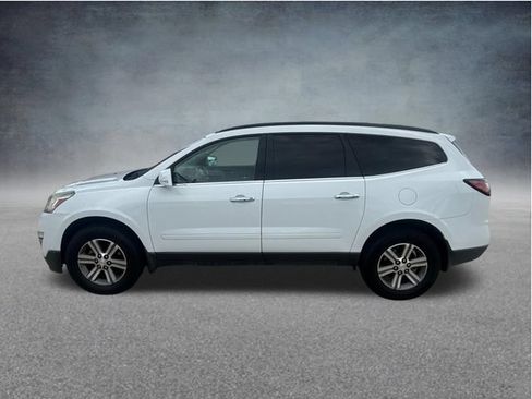 Used 2017 Chevrolet Traverse LT FWD image 6