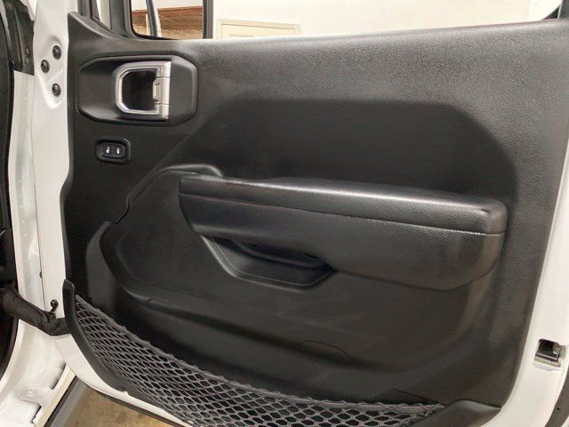 Used 2024 Jeep Wrangler Unlimited AWD/4WD image 78