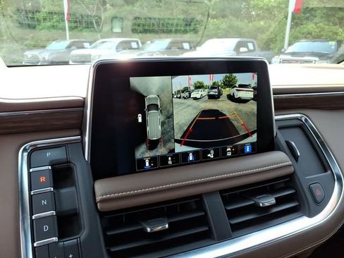 Used 2023 Chevrolet Tahoe High Country w/ Premium Package 2 AWD/4WD image 20