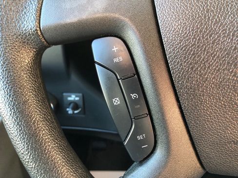 Used 2024 GMC Savana 2500 w/ Driver Convenience Package image 31