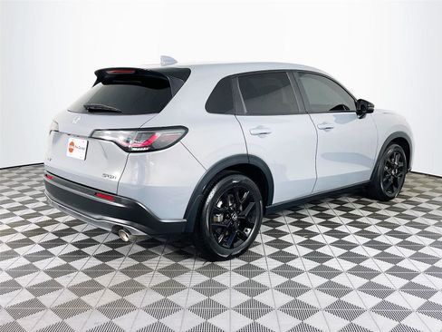 Used 2024 Honda HR-V Sport image 11