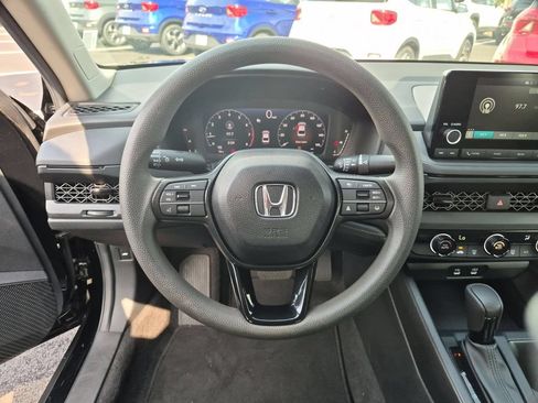 Used 2025 Honda Accord LX image 22