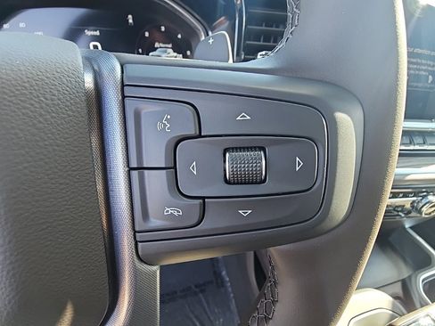 New 2026 GMC Sierra 1500 SLT image 16