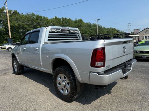 Used 2018 RAM 2500 Laramie w/ Sport Appearance Group AWD/4WD image 10