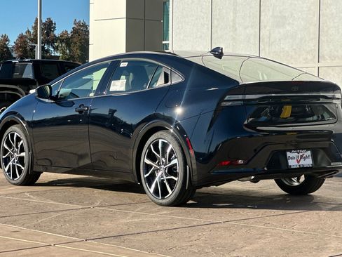 New 2026 Toyota Prius Plug-In Hybrid image 6