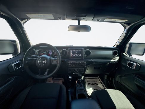 Used 2022 Jeep Wrangler Unlimited Sport AWD/4WD image 15